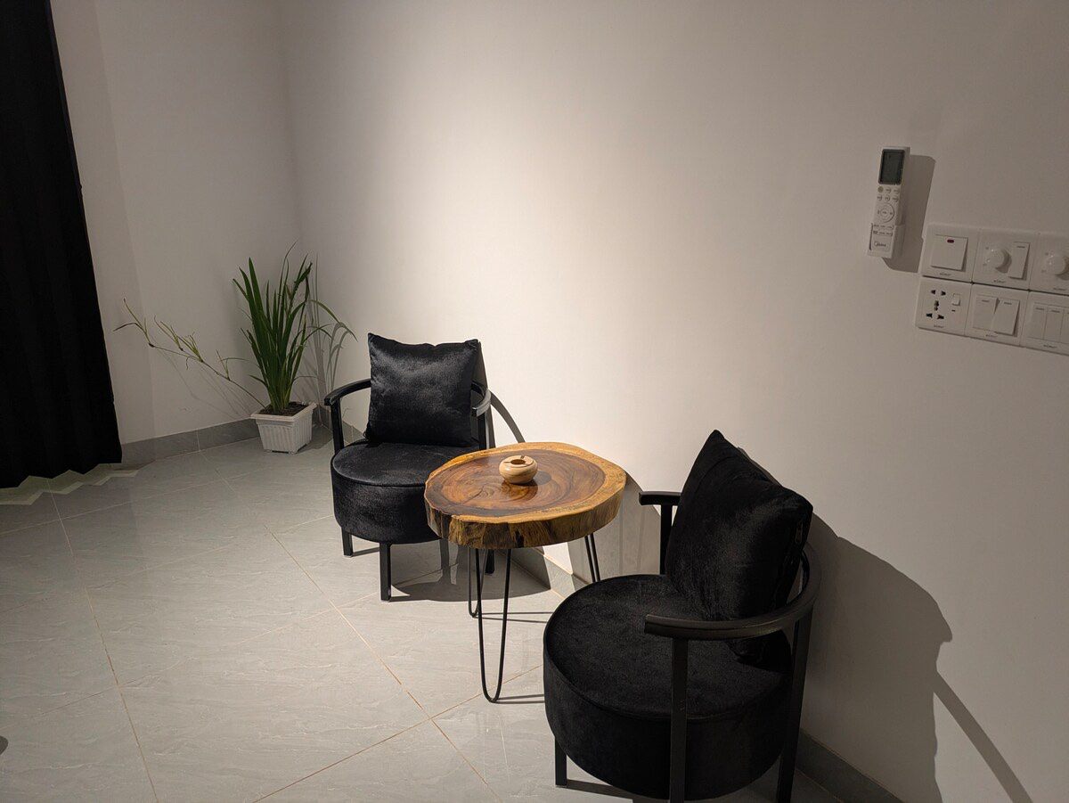 Sitting corner Seating corner with two chairs and a round table